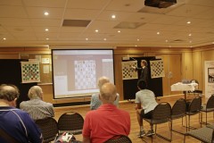 rogerscommentary_09